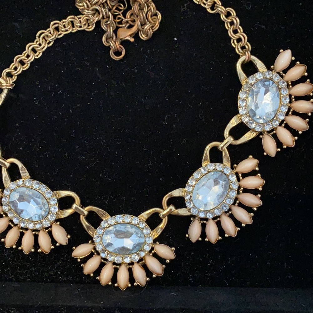 Loft necklace - Picture 3 of 3